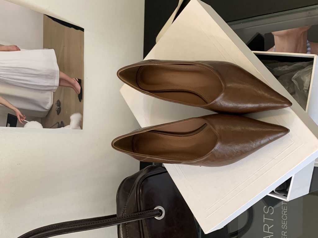 2025 New Pointed Toe Minimalist Low Heel Slip-On Women's Shoes Comfortable Soft Sole Commuter Casual Shoes