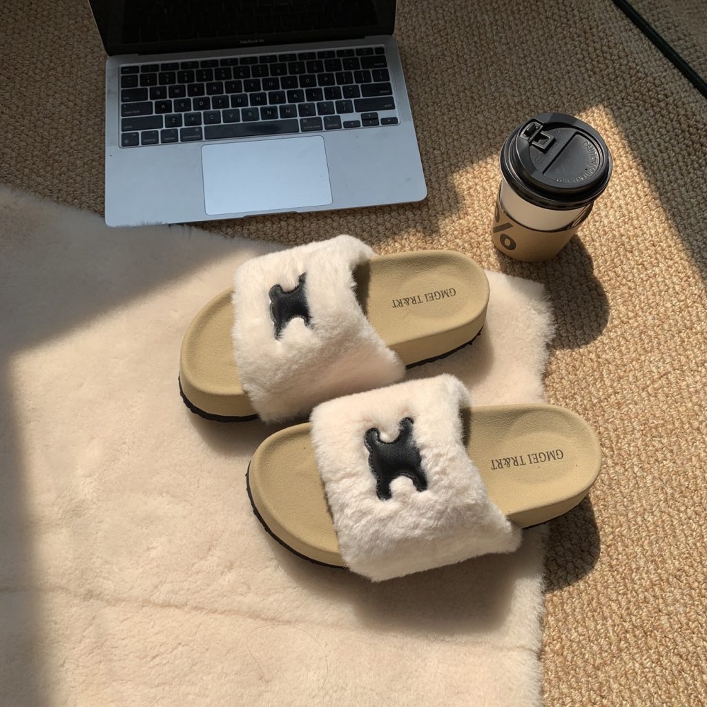 2025 Autumn New Thick Sole Platform Birkenstock Fuzzy Slippers for Women Open Toe House Slippers