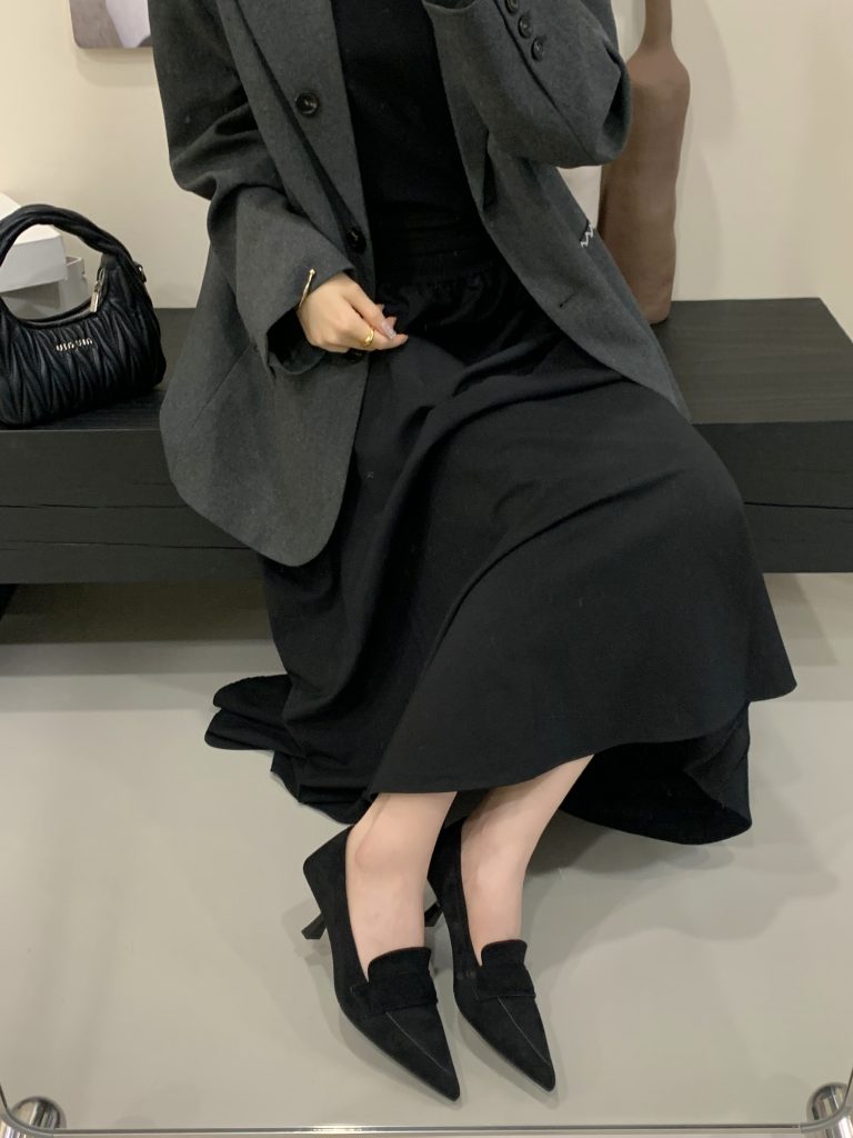 2025 New French British Style Soft Sole Low Heel High Heel Deep Mouth Elegant Professional Women's Shoes