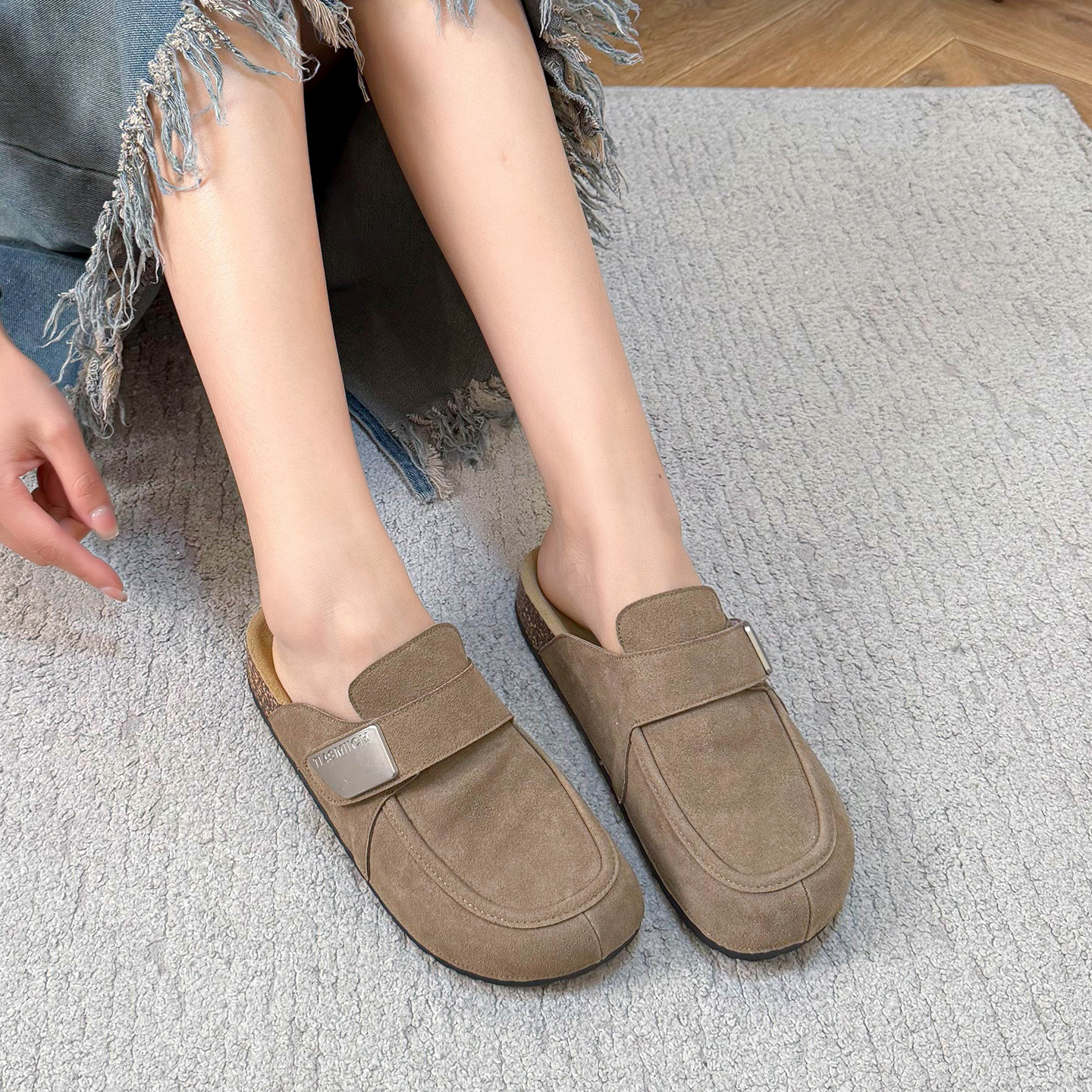 2026 New Fashion Casual Versatile Thick Sole Backless Mule Slippers Women's Shoes - Image 4
